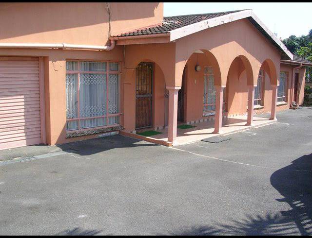 4 BEDROOM HOUSE FOR SALE IN RESERVOIR HILLS